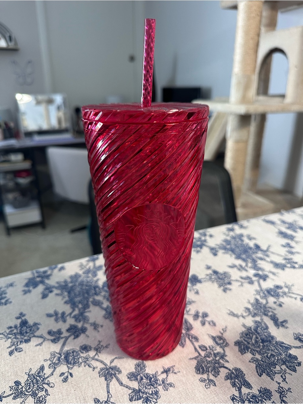 Starbucks Venti Red Swirl Christmas Tumbler - 24oz